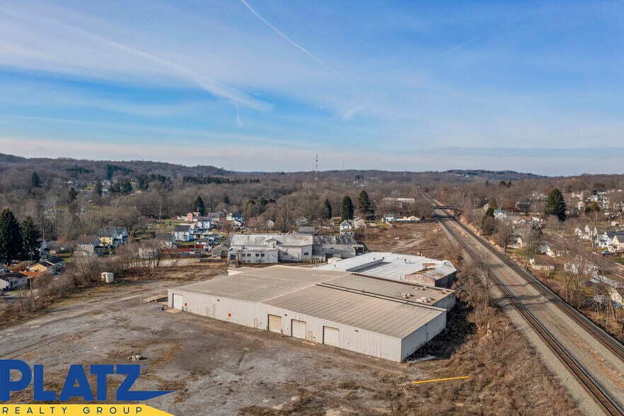 Primary Photo Of 460 Park Ave, East Palestine Manufacturing For Sale