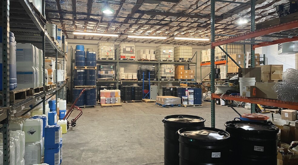 More Photos Of 514 47th Ave, Long Island City Warehouse For Lease