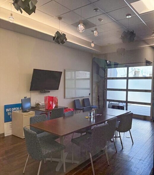 More Photos Of 132-136 W Mountain Ave, Fort Collins Storefront For Lease