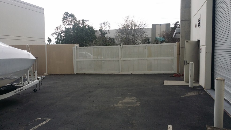 More Photos Of 9383 Charles Smith Ave, Rancho Cucamonga Warehouse For Lease