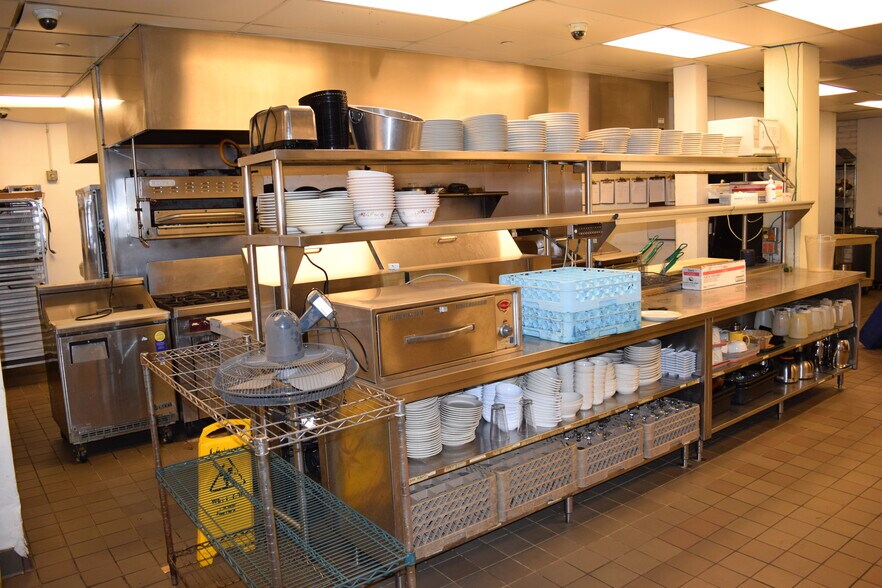 More Photos Of 5151 Montero Way, Petaluma Restaurant For Sale