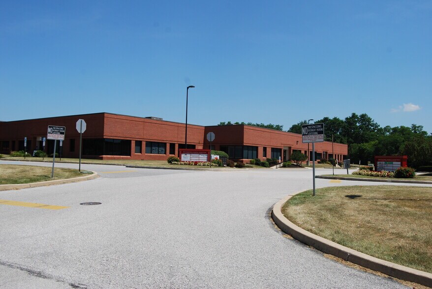 More Photos Of 3542-3578 Concord Rd, York Medical For Lease