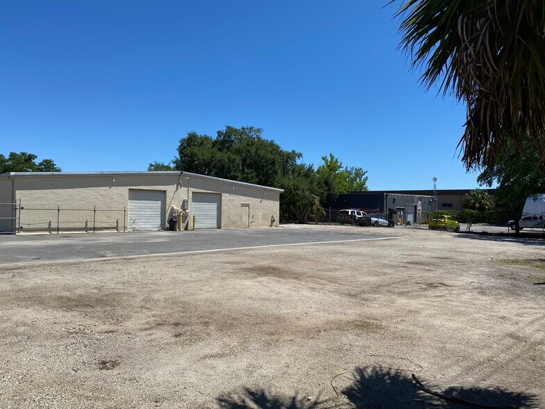 More Photos Of 4496 35th St, Orlando Light Manufacturing For Lease