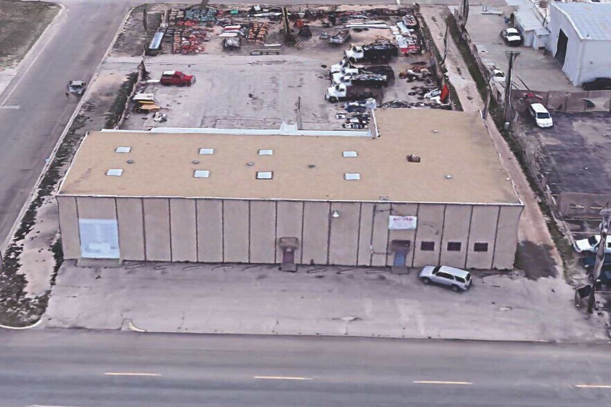 More Photos Of 308 E Louisiana Ave, Midland Light Manufacturing For Sale