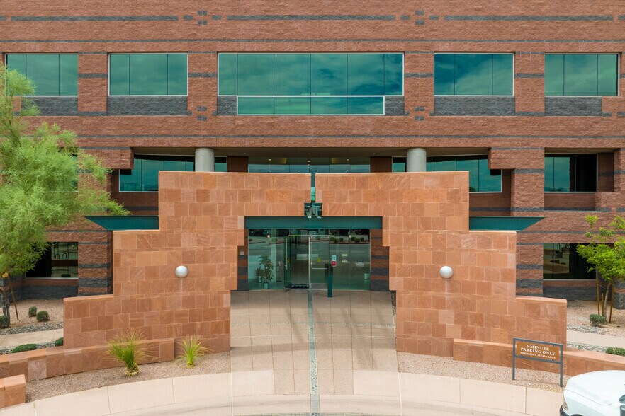 More Photos Of 8860 E Chaparral Rd, Scottsdale Unknown For Lease