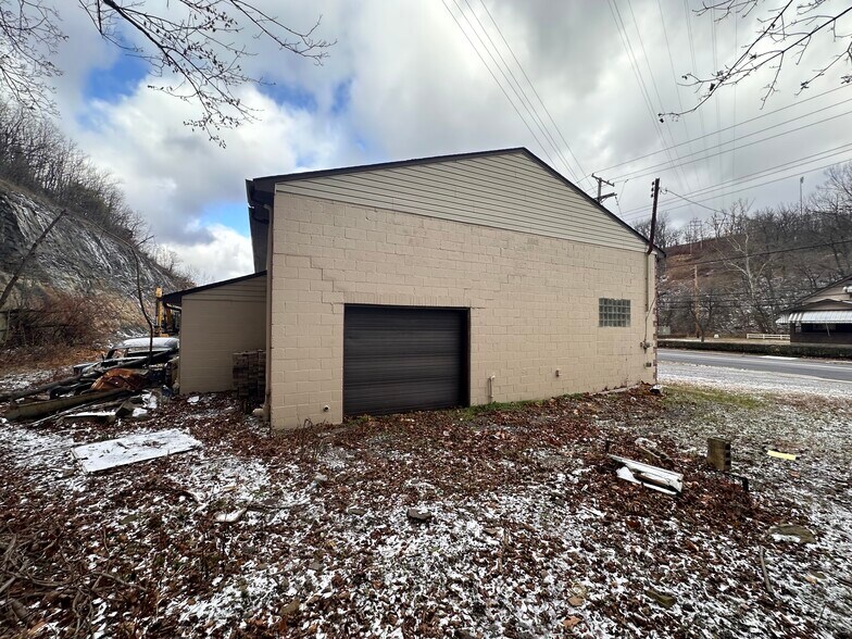 More Photos Of 1235 Evergreen Rd, Pittsburgh Auto Repair For Sale