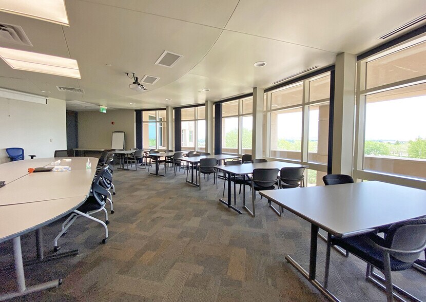 More Photos Of 8801 Horizon Blvd NE, Albuquerque Office For Lease