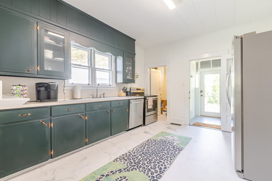 More Photos Of 133 Academy St, Fort Mill Specialty For Sale