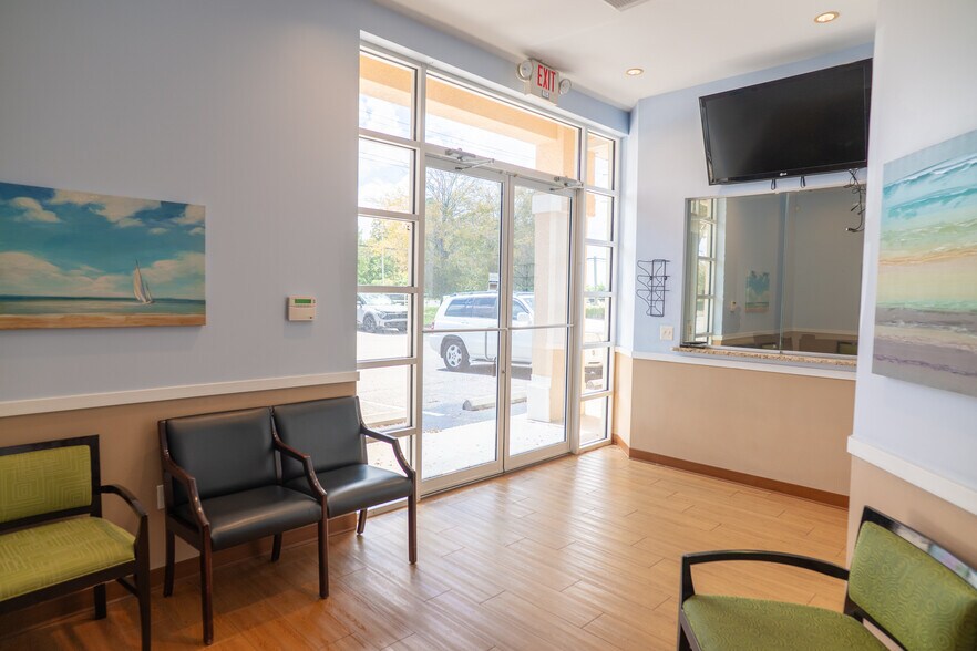More Photos Of 2439 Country Place Blvd, Trinity Medical For Lease