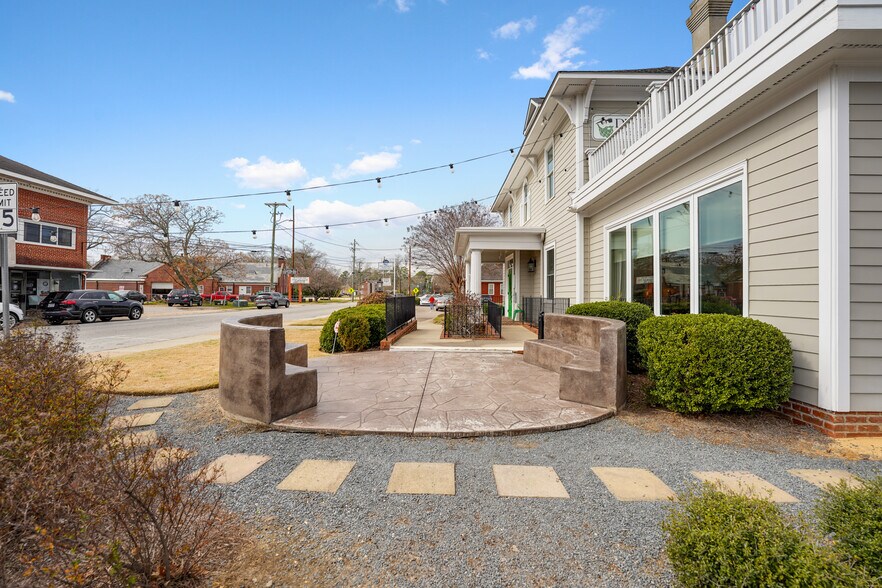 More Photos Of 1240 Fort Bragg Rd, Fayetteville Restaurant For Sale