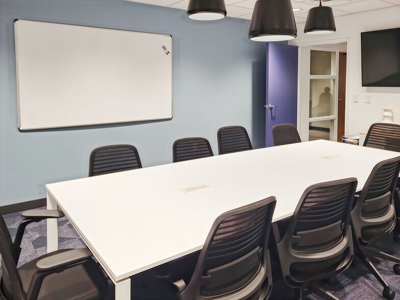 More Photos Of 1110 Montlimar Dr, Mobile Coworking Space