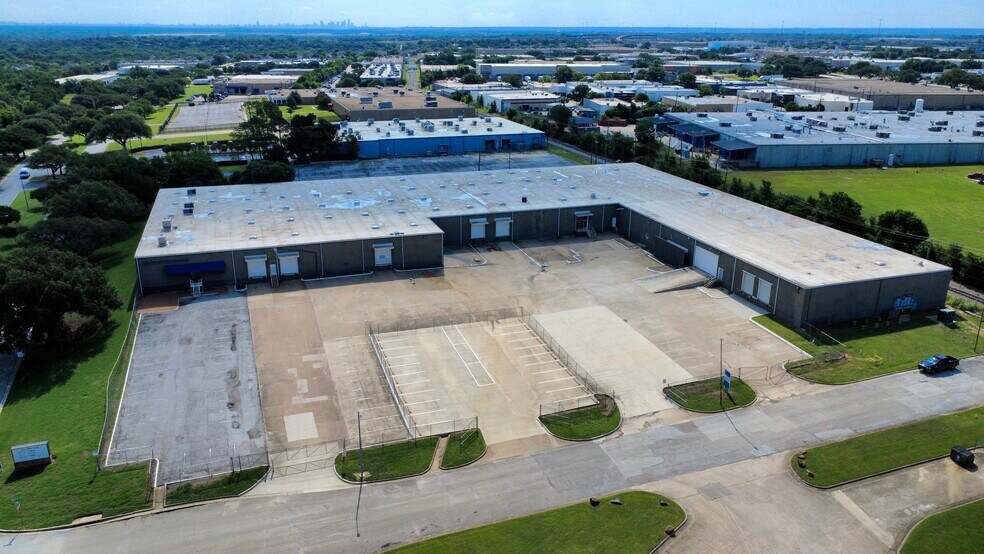 Primary Photo Of 1170-1180 109th St, Grand Prairie Industrial For Sale