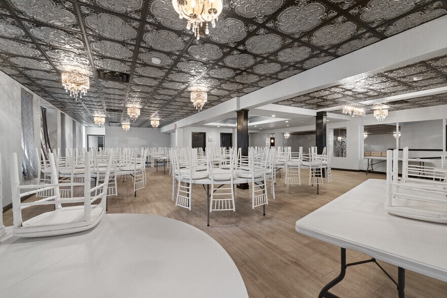 More Photos Of 603 N River St, Hot Springs Hotel For Sale