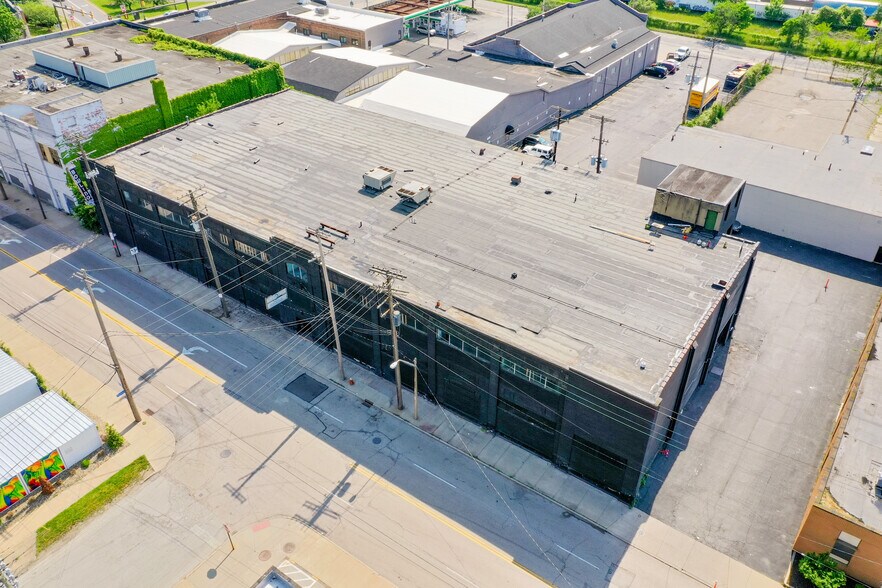 More Photos Of 1820 E 30th St, Cleveland Sports And Entertainment For Sale