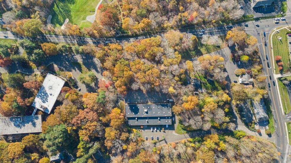 More Photos Of 10 Mile Hill Rd, Newtown Warehouse For Lease
