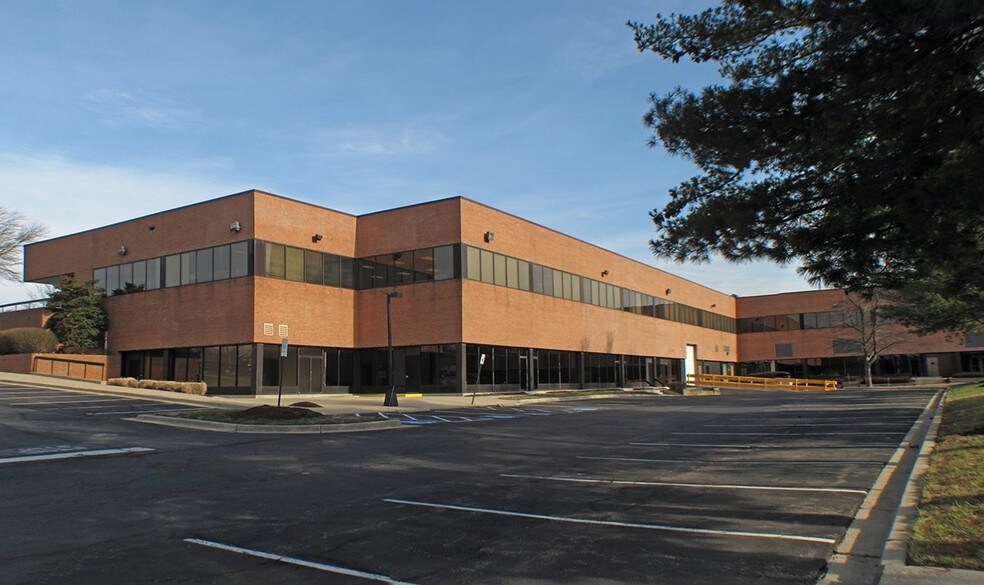 More Photos Of 4400 Forbes Blvd, Lanham Light Distribution For Lease