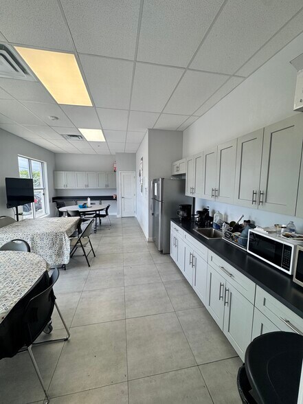 More Photos Of 13202 NW 107th Ave, Hialeah Gardens Warehouse For Sale