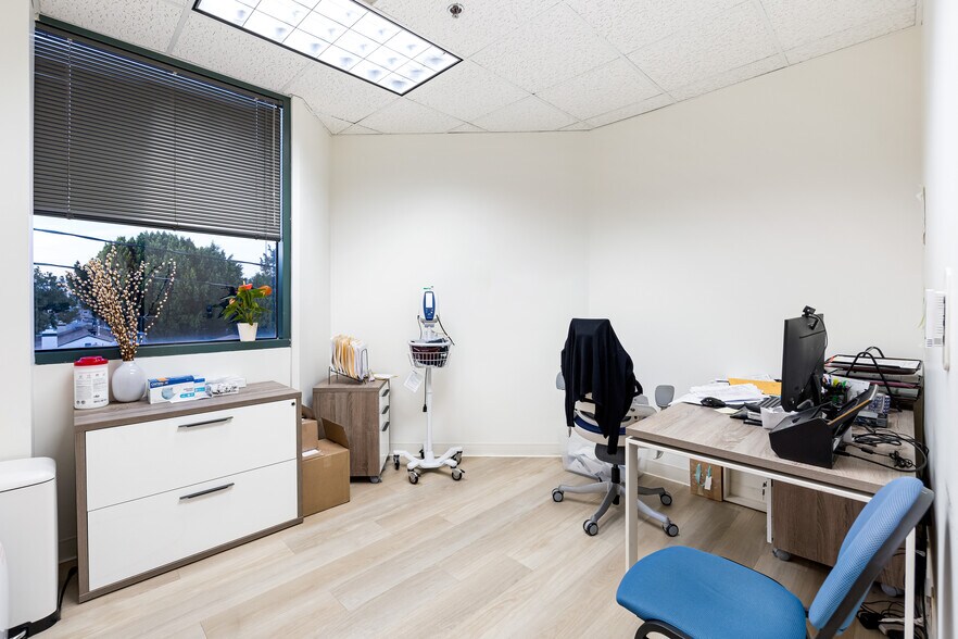 More Photos Of 2031 W Alameda Ave, Burbank Medical For Lease