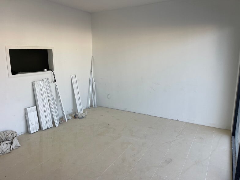 More Photos Of 4720-4728 N Peck Rd, El Monte Unknown For Lease