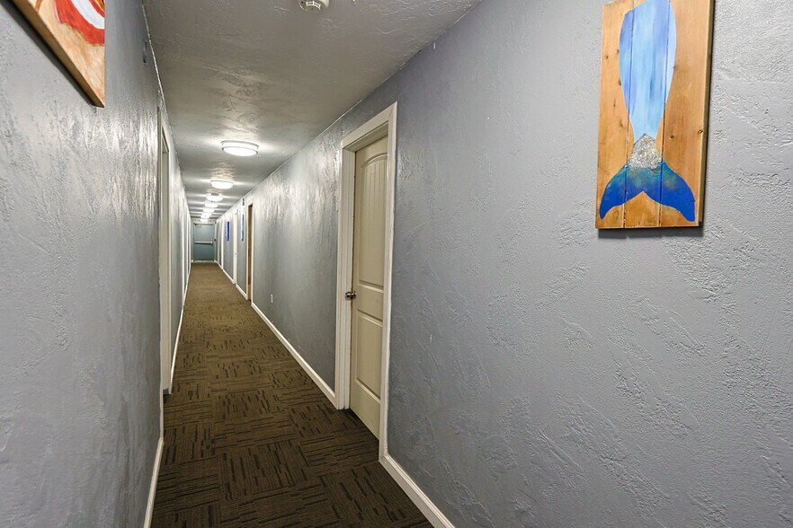 More Photos Of 754 SW Coast Hwy, Newport Hotel For Sale