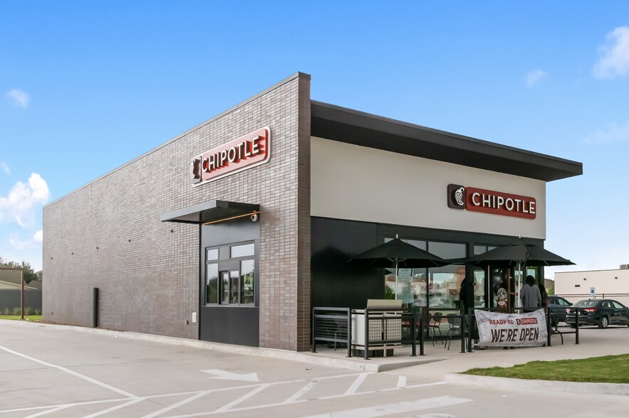 More Photos Of 5830 Fry rd, Katy Restaurant For Sale