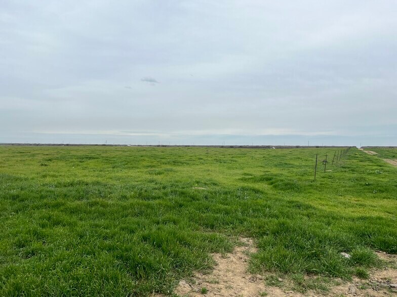 More Photos Of 12678 CA-33 hwy, Lost Hills Land For Sale