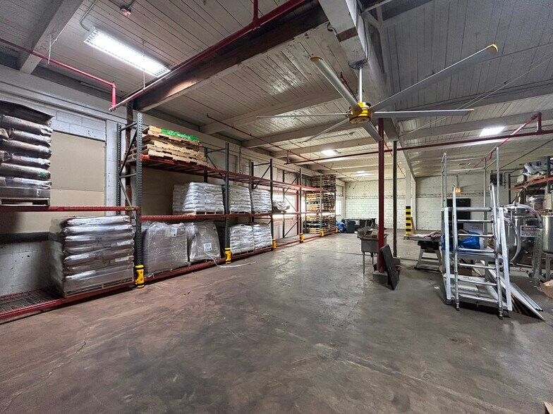 More Photos Of 4300 N Knox Ave, Chicago Warehouse For Sale