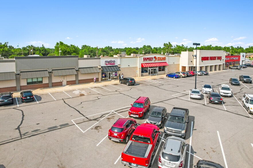 More Photos Of 4717 SE 15th St, Del City Storefront For Lease