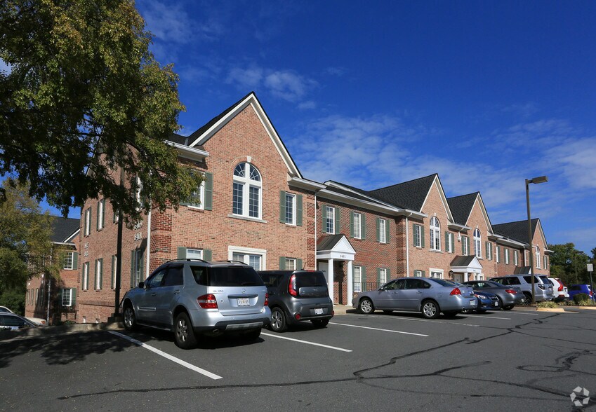 More Photos Of 8401-8427 Dorsey Cir, Manassas Medical For Sale