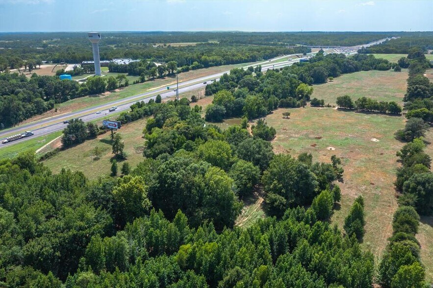 More Photos Of TBD Interstate 20 Is, Lindale Land For Sale