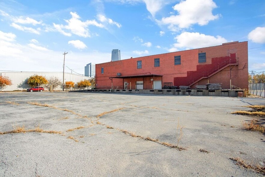 More Photos Of 706 SW 3rd St, Oklahoma City Warehouse For Sale