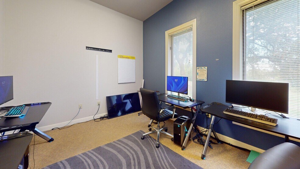More Photos Of 6618 Sitio Del Rio Blvd, Austin Office For Sale