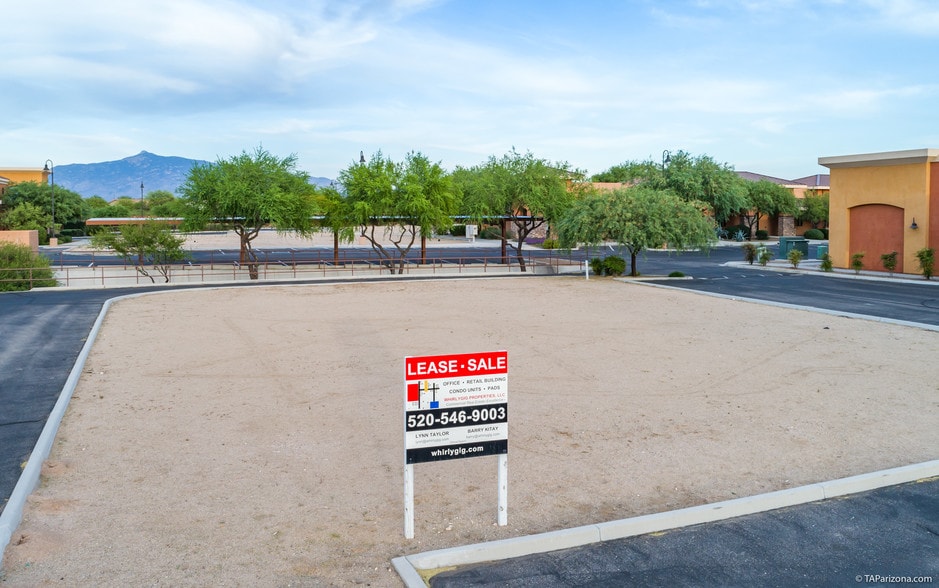 More Photos Of 7365 S Houghton Rd, Tucson Restaurant For Sale