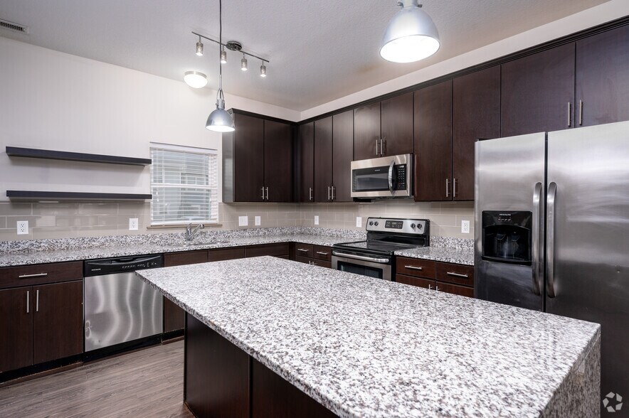 More Photos Of 6159 Winthrop Ave, Indianapolis Apartments For Sale