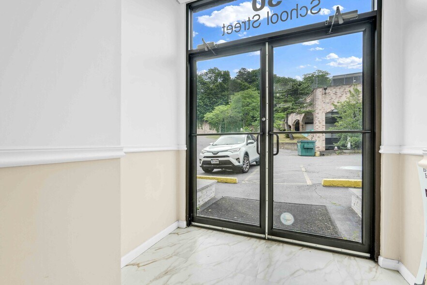 More Photos Of 50 School St, Glen Cove Office Residential For Sale
