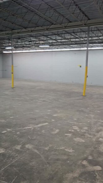 Primary Photo Of 2511 NE 4th Ave, Pompano Beach Warehouse For Lease