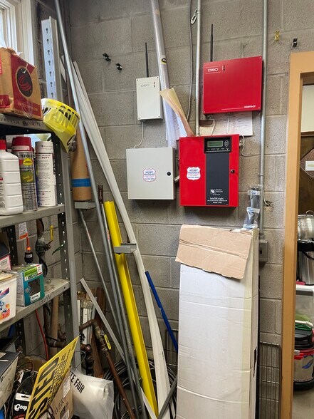 More Photos Of 52 Nestle Dr, Fulton Lodge Meeting Hall For Sale