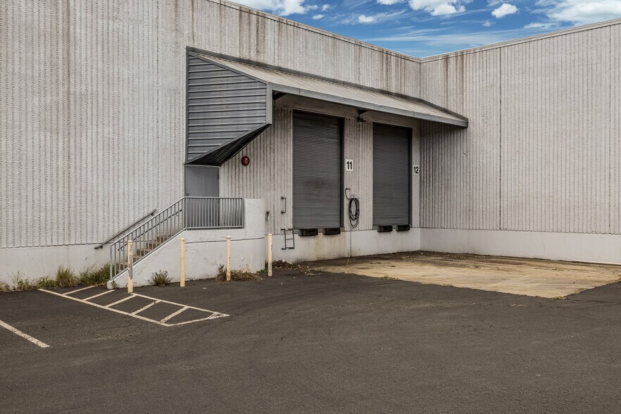 More Photos Of 91-262 Oihana St, Kapolei Warehouse For Lease