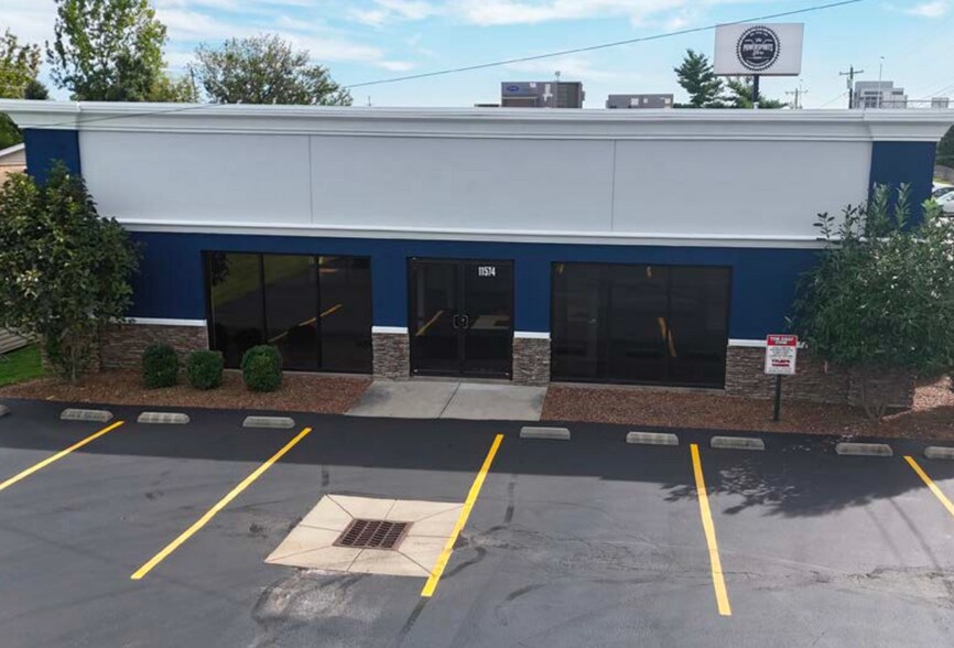 More Photos Of 11574 E Gondola St, Sharonville Warehouse For Lease