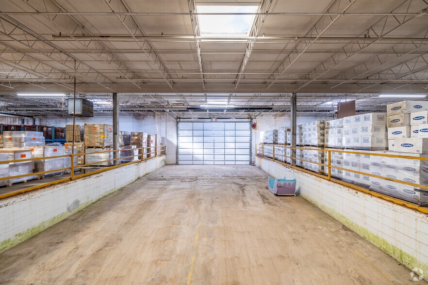 More Photos Of 630 George St, Marshfield Warehouse For Sale