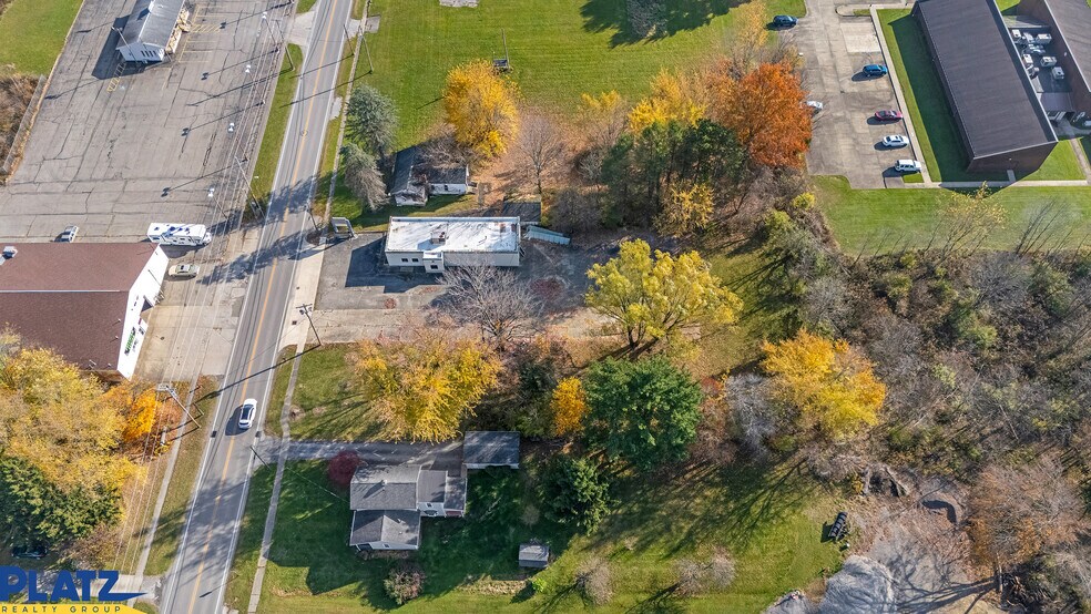 More Photos Of 438 E Main St, Andover Freestanding For Lease