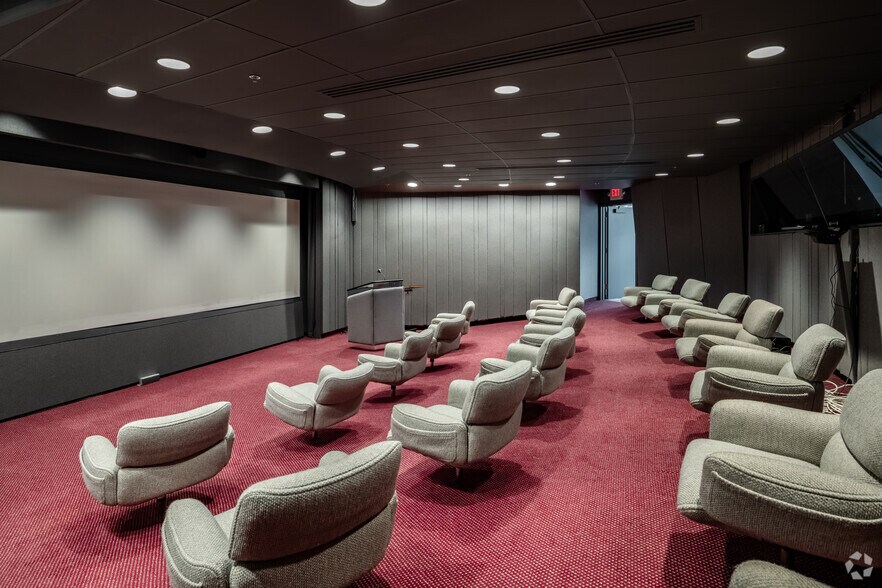 More Photos Of 13555 Bishops Ct, Brookfield Office For Lease