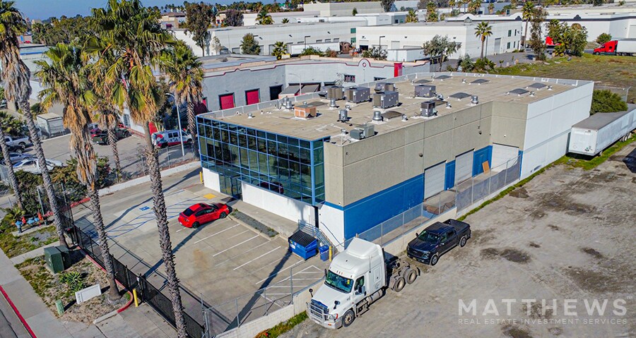 More Photos Of 9874 Via De La Amistad, San Diego Manufacturing For Lease