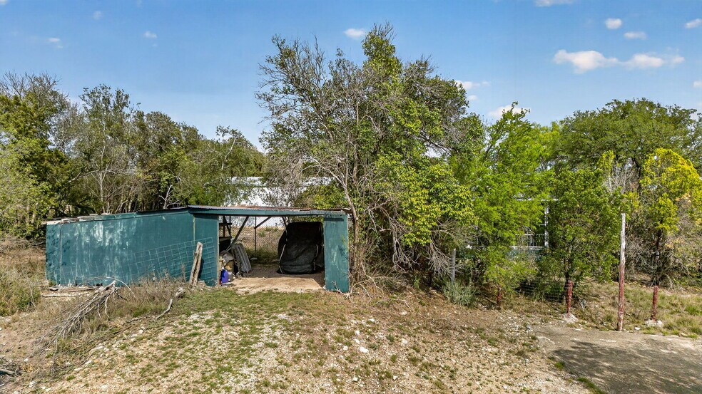 More Photos Of 1151 County Road 2615, Rio Medina Land For Sale