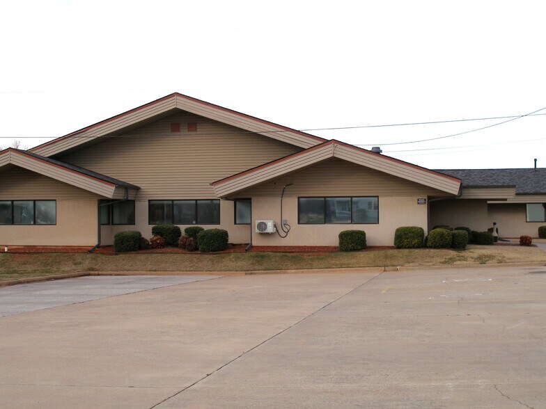More Photos Of 744 SE 25th St, Oklahoma City Medical For Sale
