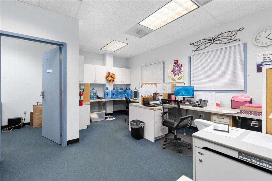 More Photos Of 8140 Ashton Ave, Manassas Medical For Sale