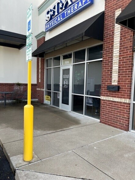 More Photos Of 7014-7048 City Center Way, Fairview Freestanding For Lease