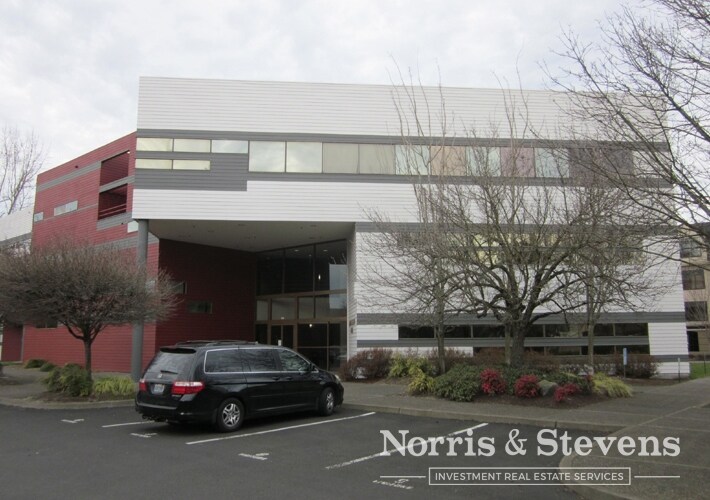More Photos Of 700 N Hayden Island Dr, Portland Office For Lease