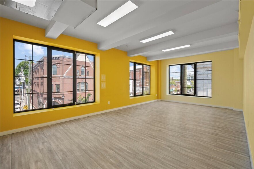 More Photos Of 125 N Main St, Port Chester Loft Creative Space For Lease