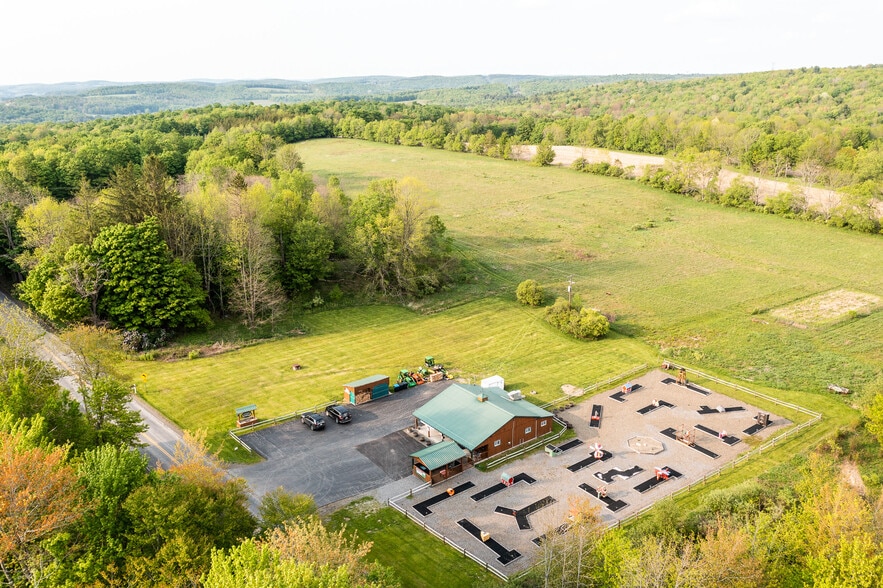 More Photos Of 1364 County Highway 12 rd, Mount Vision Storefront For Sale